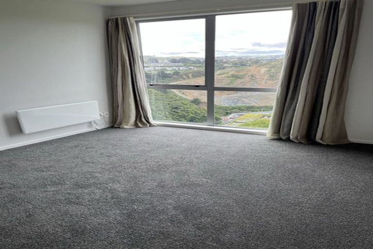 Photo of property in 37c Gurkha Crescent, Khandallah, Wellington, 6035