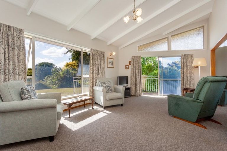 Photo of property in 10 Jordan Place, Tirau, 3410