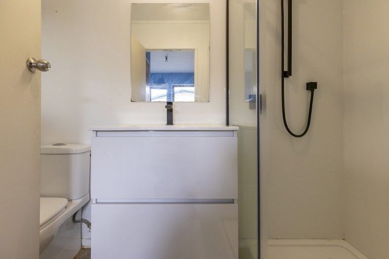 Photo of property in 6 Avon Close, Richmond Heights, Taupo, 3330