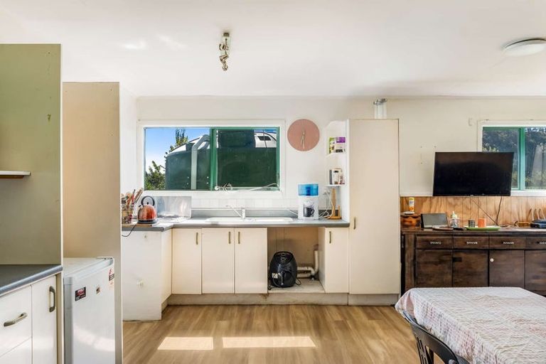 Photo of property in 37 Banks Street, Tolaga Bay, 4077