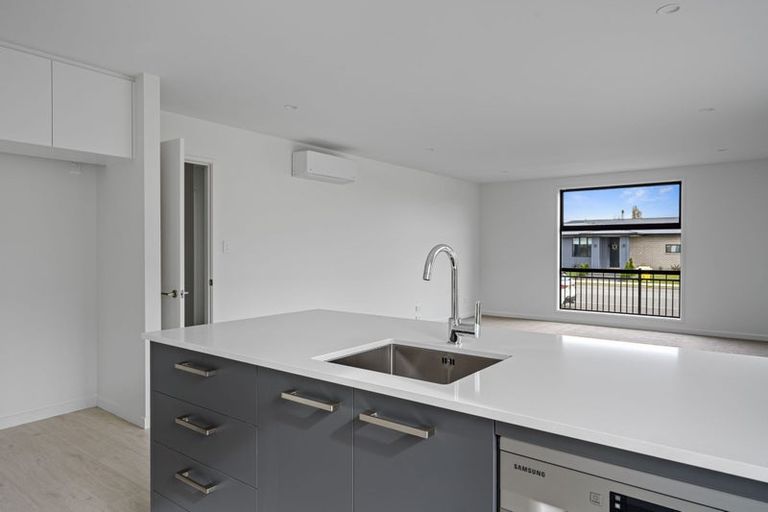 Photo of property in 18 Edlin Lane, Pegasus, 7612