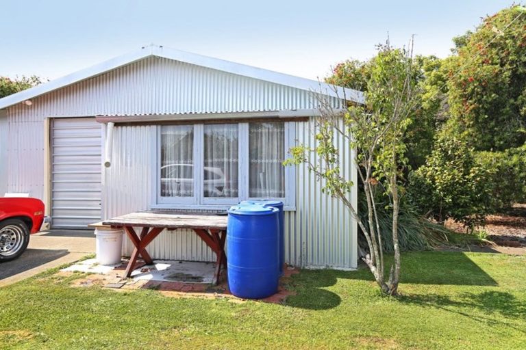 Photo of property in 3 Russell Street, Waipukurau, 4200