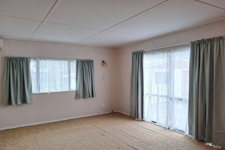 Photo of property in 13 Wainuiomata Road, Wainuiomata, Lower Hutt, 5014