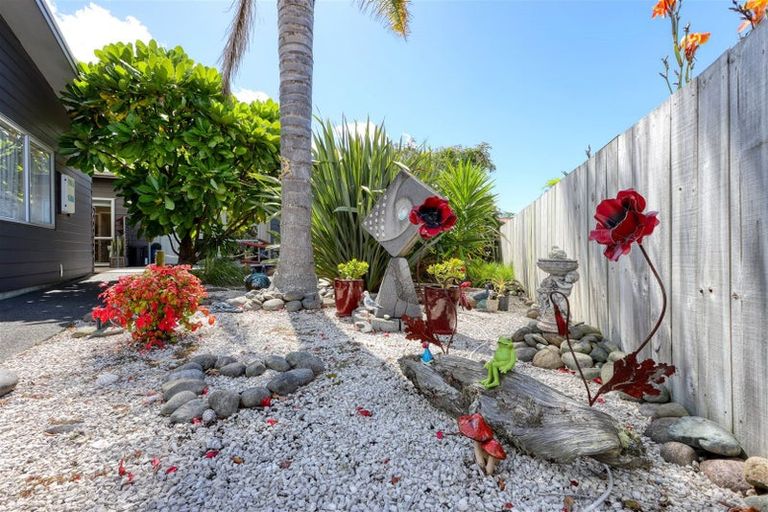 Photo of property in 12 Halyard Way, Mangawhai, 0505