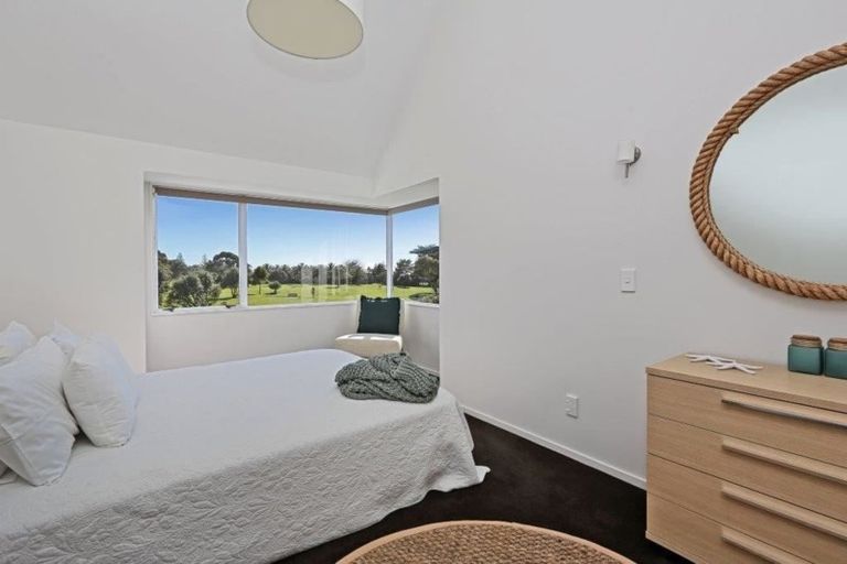 Photo of property in 8 Gilray Place, Waimarama, 4294