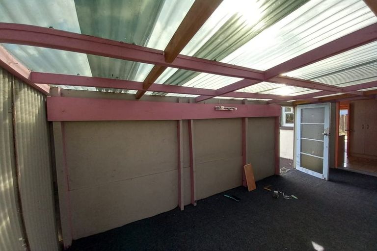 Photo of property in 3/15 Islington Avenue, New Lynn, Auckland, 0600