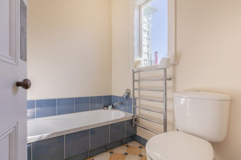 Photo of property in 47 Cameron Road, Bluff Hill, Napier, 4110