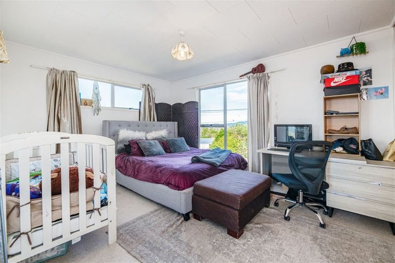 Photo of property in 14 Donovan Avenue, Massey, Auckland, 0614