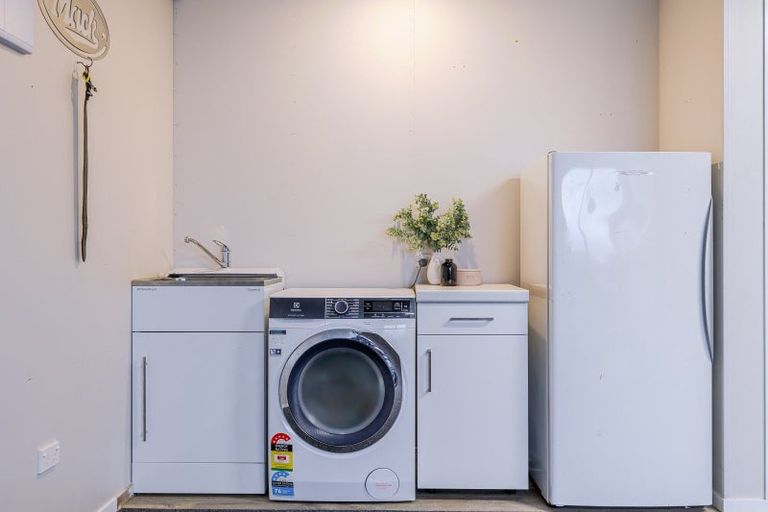 Photo of property in 75 Pharazyn Street, Feilding, 4702