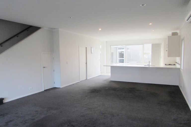 Photo of property in 11 Hakawai Avenue, Takanini, 2112