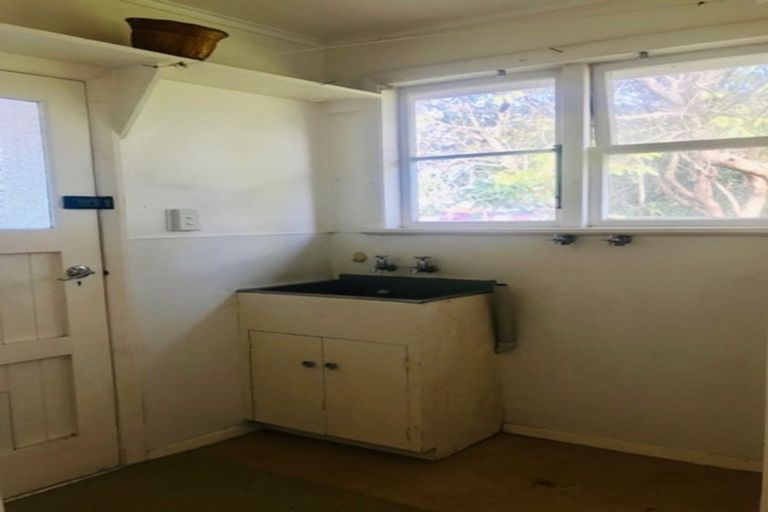 Photo of property in 1a Cottle Street, Avalon, Lower Hutt, 5011