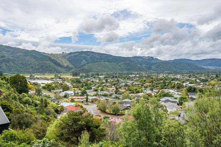 Photo of property in Ferndale, 12 Dunleith Grove, Silverstream, Upper Hutt, 5019
