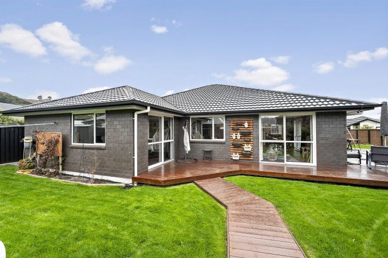 Photo of property in 38 Buddle Road, Wallaceville, Upper Hutt, 5018