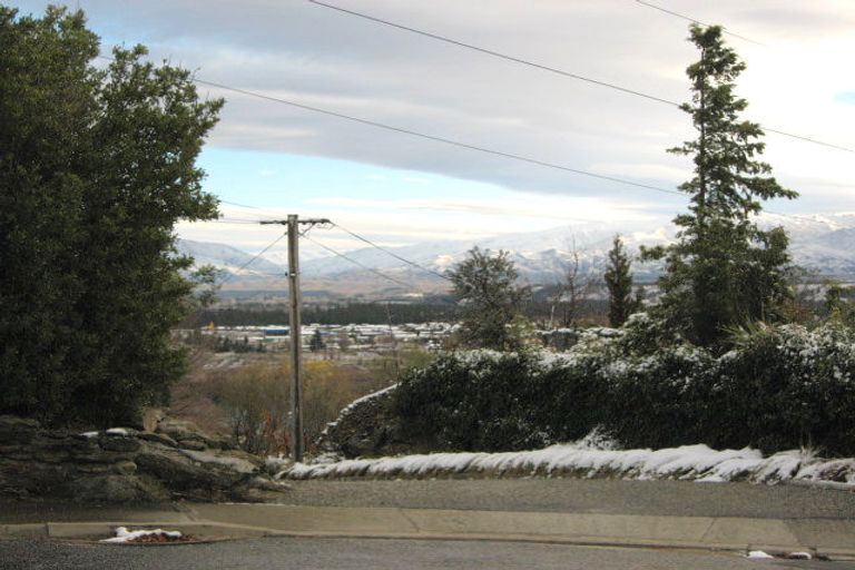 Photo of property in 10 View Road, Bridge Hill, Alexandra, 9320