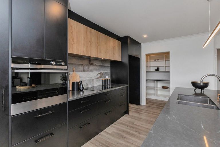 Photo of property in 25 Kitemaunga Avenue, One Tree Point, 0118