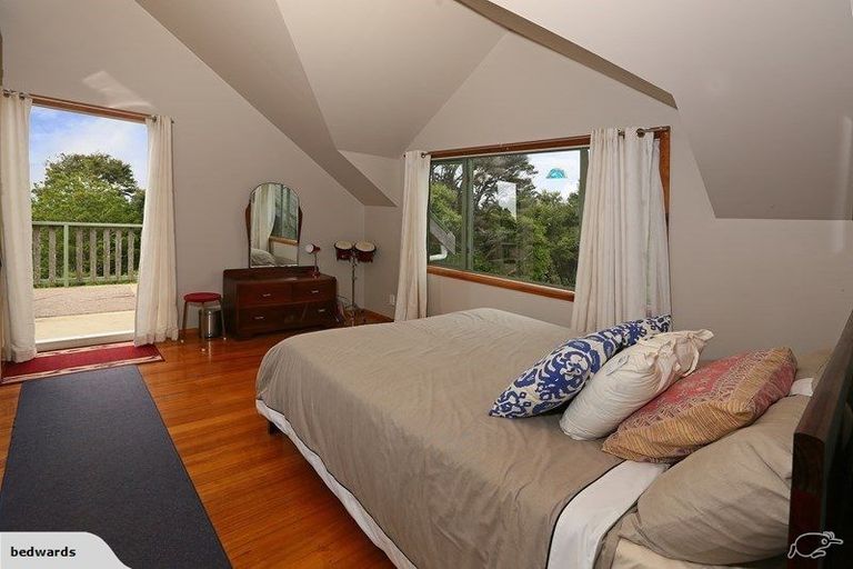 Photo of property in 20 Welsh Hills Road, Swanson, Auckland, 0614
