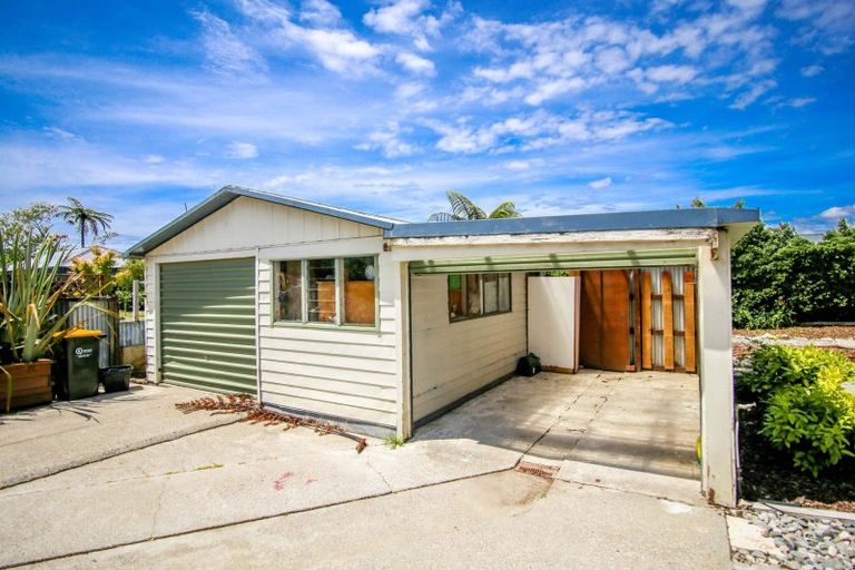 Photo of property in 75 Peel Street, Westport, 7825