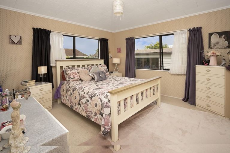 Photo of property in 2/17 Titoki Street, Stoke, Nelson, 7011