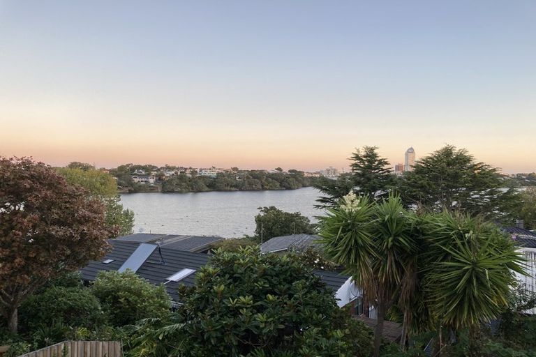 Photo of property in 5/72 Kitchener Road, Milford, Auckland, 0620