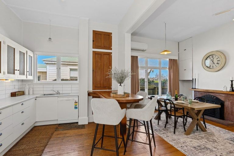 Photo of property in 28 Cameron Street, Ashburton, 7700