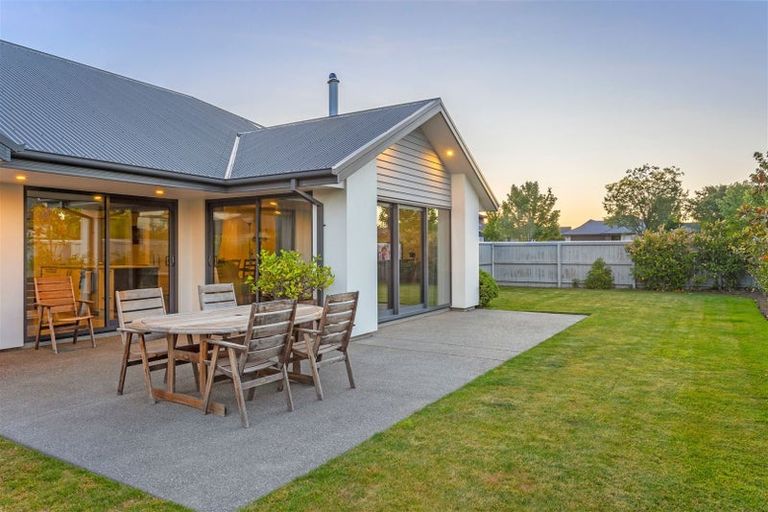 Photo of property in 9 Greenfield Mews, Rangiora, 7400