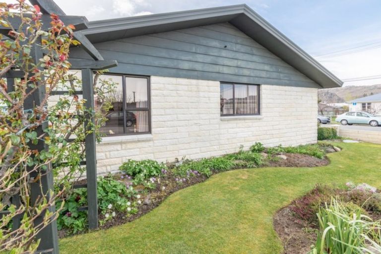 Photo of property in 24 Matau Street, Alexandra, 9320