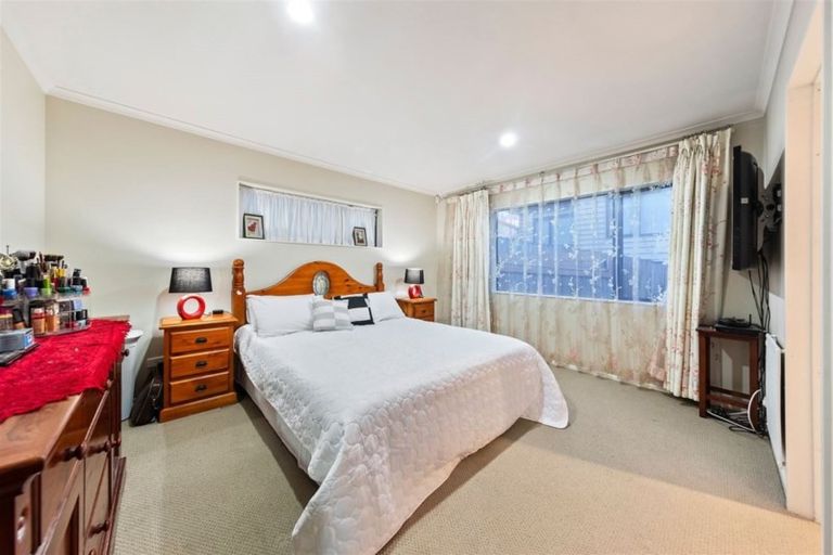 Photo of property in 85 Robert Skelton Place, Clendon Park, Auckland, 2103
