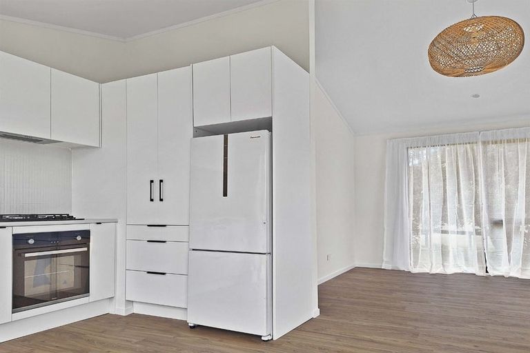 Photo of property in 42 Norfolk Crescent, Otaki Beach, Otaki, 5512