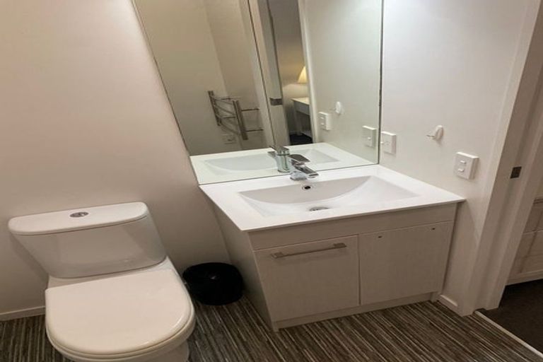 Photo of property in 5c Salmont Place, Kelburn, Wellington, 6012