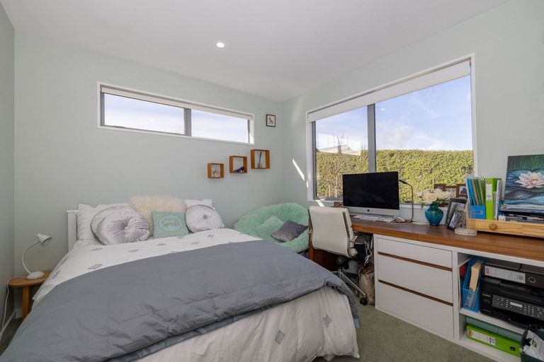 Photo of property in 28 Minaret Ridge, Wanaka, 9305