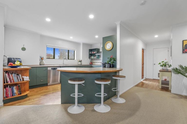 Photo of property in 29 Caulfield Place, Pukehangi, Rotorua, 3015