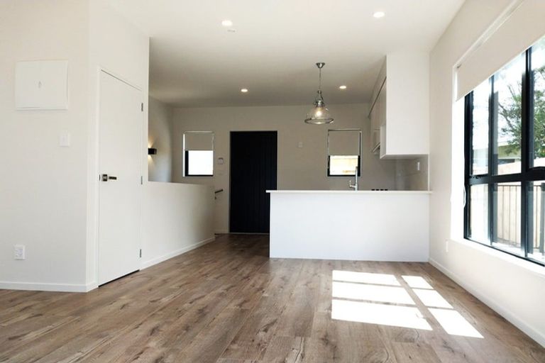 Photo of property in 26/241 Don Buck Road, Massey, Auckland, 0614