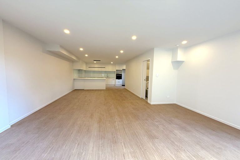 Photo of property in 74d Sycamore Drive, Sunnynook, Auckland, 0620