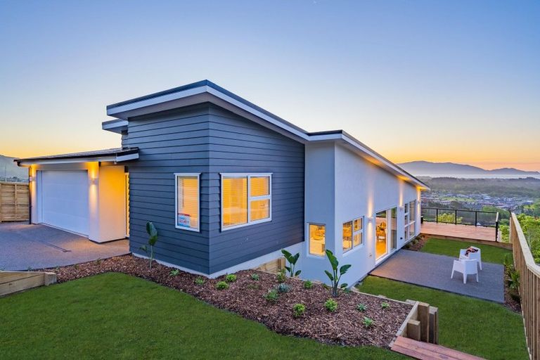 Photo of property in 90 Kotare Street, Waikanae, 5036