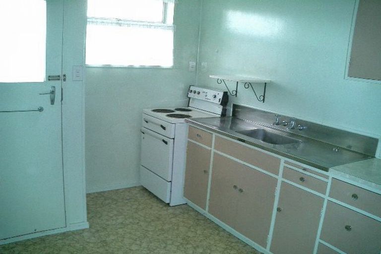 Photo of property in 3/105 Heretaunga Street, Palmerston North, 4414