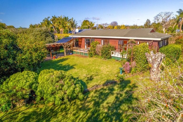 Photo of property in 57 Landing Road, Kerikeri, 0230