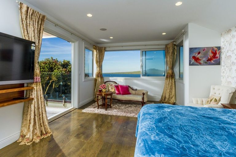 Photo of property in 2 Seacliffe Avenue, Belmont, Auckland, 0622