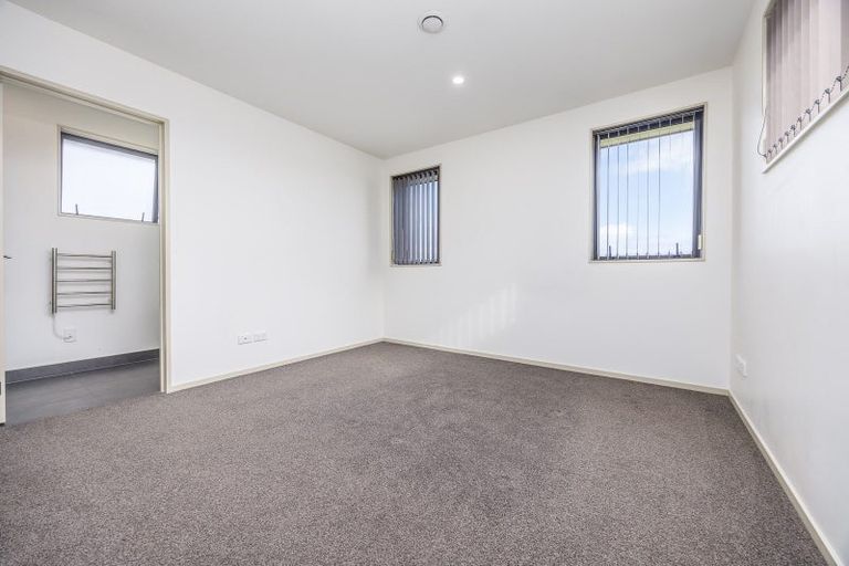 Photo of property in 33 Carole Crescent, Pakuranga, Auckland, 2010