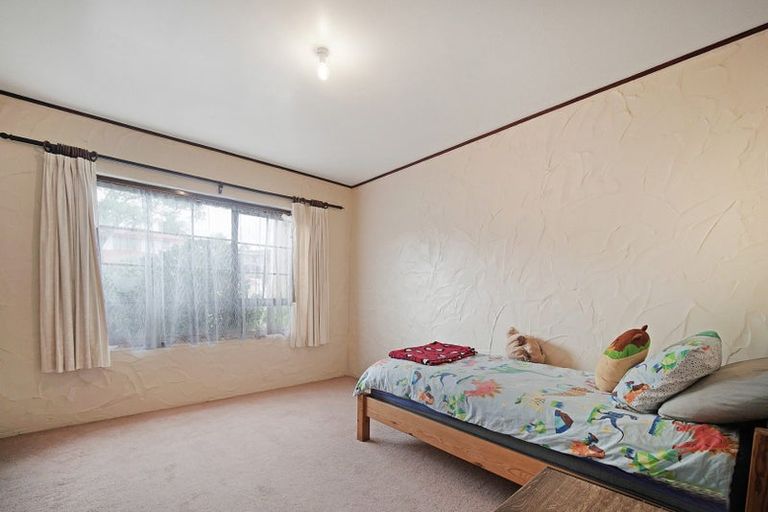 Photo of property in 2 Bramley Drive, Farm Cove, Auckland, 2012