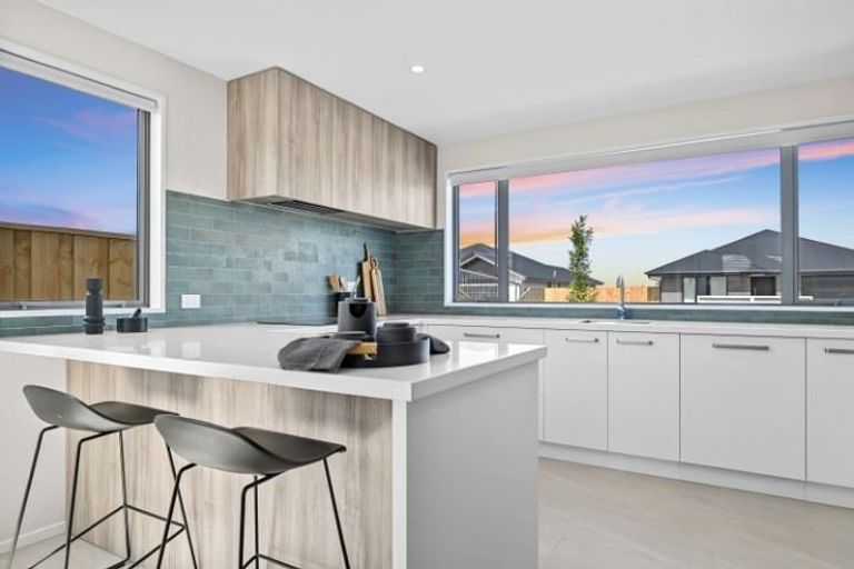 Photo of property in 7 Higgins Street, Marewa, Napier, 4110