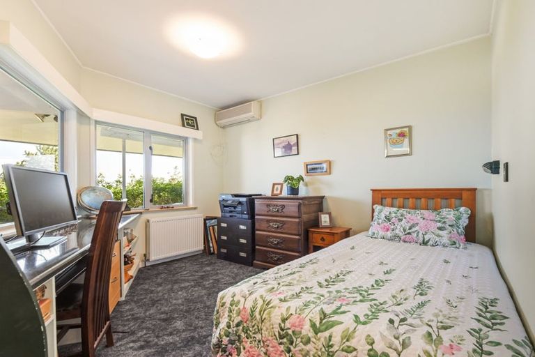 Photo of property in 10 Isel Place, Stoke, Nelson, 7011