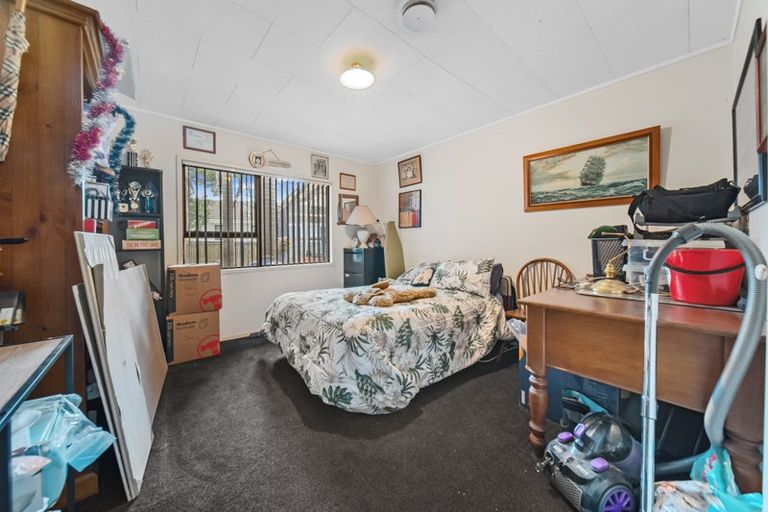 Photo of property in 13 Melleray Place, Randwick Park, Auckland, 2105