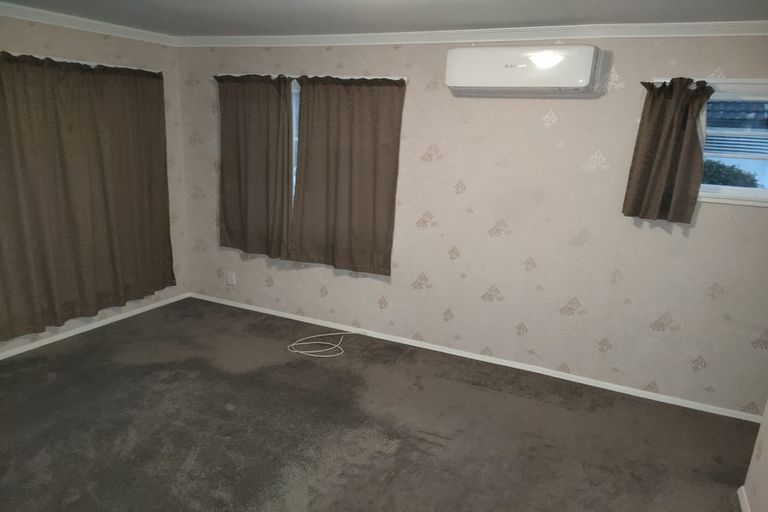 Photo of property in 36 Gibbons Street, Upper Hutt Central, Upper Hutt, 5018