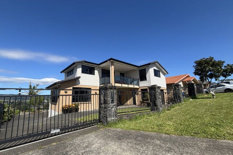 Photo of property in 40 Tiriwa Drive, Massey, Auckland, 0614