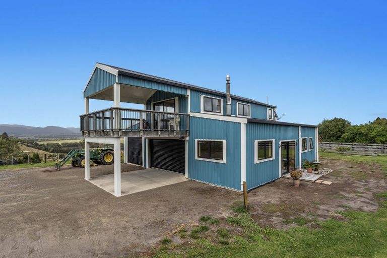 Photo of property in 5 Beach Road, Tirohanga, Opotiki, 3197