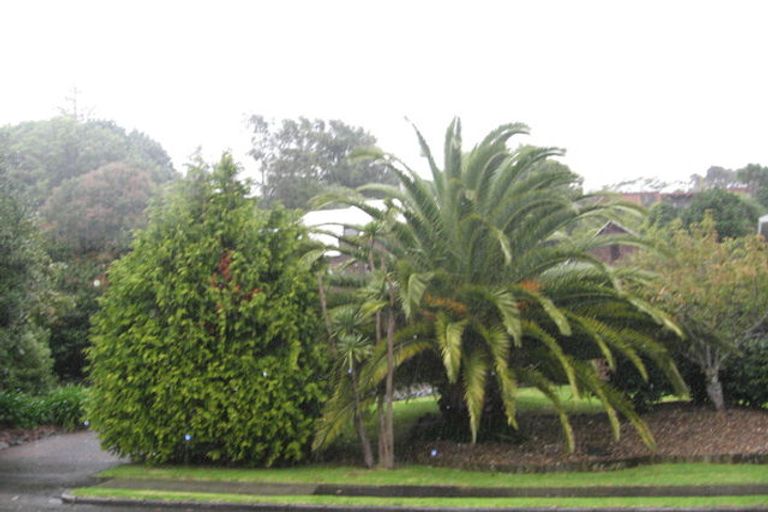 Photo of property in 43 Castleton Drive, Howick, Auckland, 2014