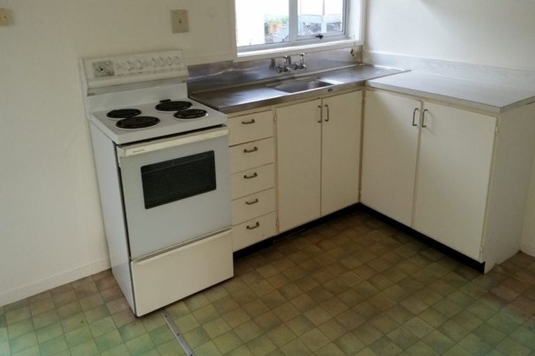 Photo of property in 16 Kauika Road, Avenues, Whangarei, 0110