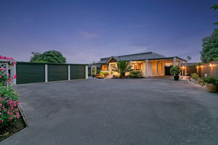 Photo of property in 13 Hinewa Road, Otumoetai, Tauranga, 3110