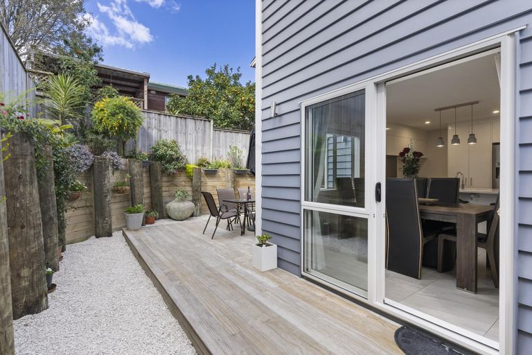 Photo of property in 6b Gibraltar Street, Howick, Auckland, 2014