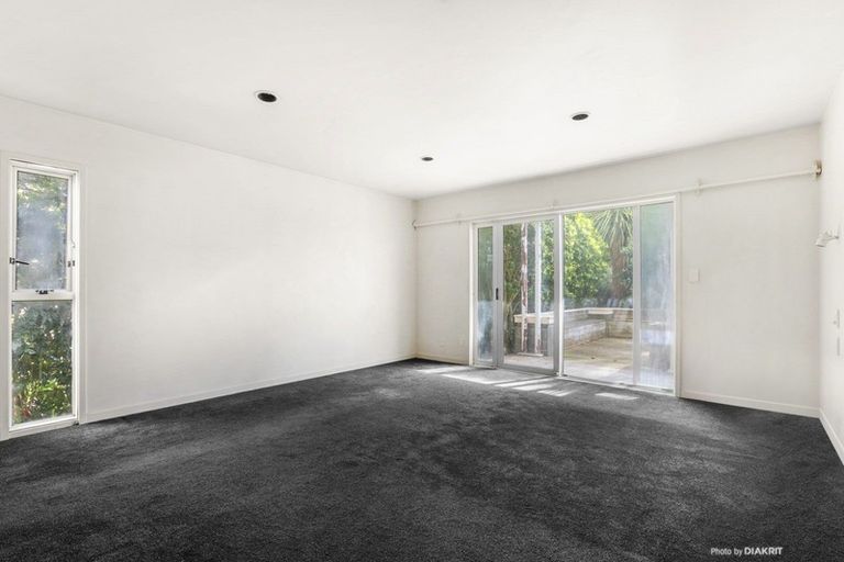 Photo of property in 100 Hill Street, Thorndon, Wellington, 6011